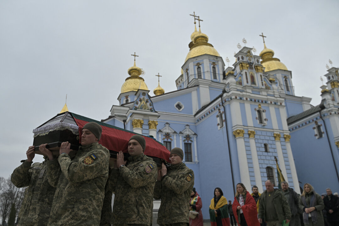 Nhà thờ tổng lãnh thiên thần Michael Mái vòm Vàng (Michael’s Golden-Domed) ở Kyiv hôm 07/03/2024, trong bối cảnh Nga xâm chiếm Ukraine. (Ảnh: TNS)