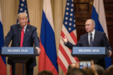 Tổng thống Hoa Kỳ đương thời Donald Trump (trái) và Tổng thống Nga Vladimir Putin trong cuộc họp báo chung sau cuộc gặp thượng đỉnh của họ ở Helsinki, Phần Lan, vào ngày 16/07/2018. (Ảnh: Chris McGrath/Getty Images)