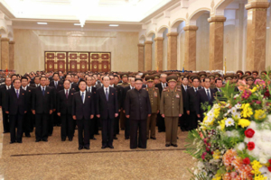 Cựu quan chức Bắc Hàn: Các quan chức cấp cao bị giám sát chặt chẽ, một chân bước vào địa ngục