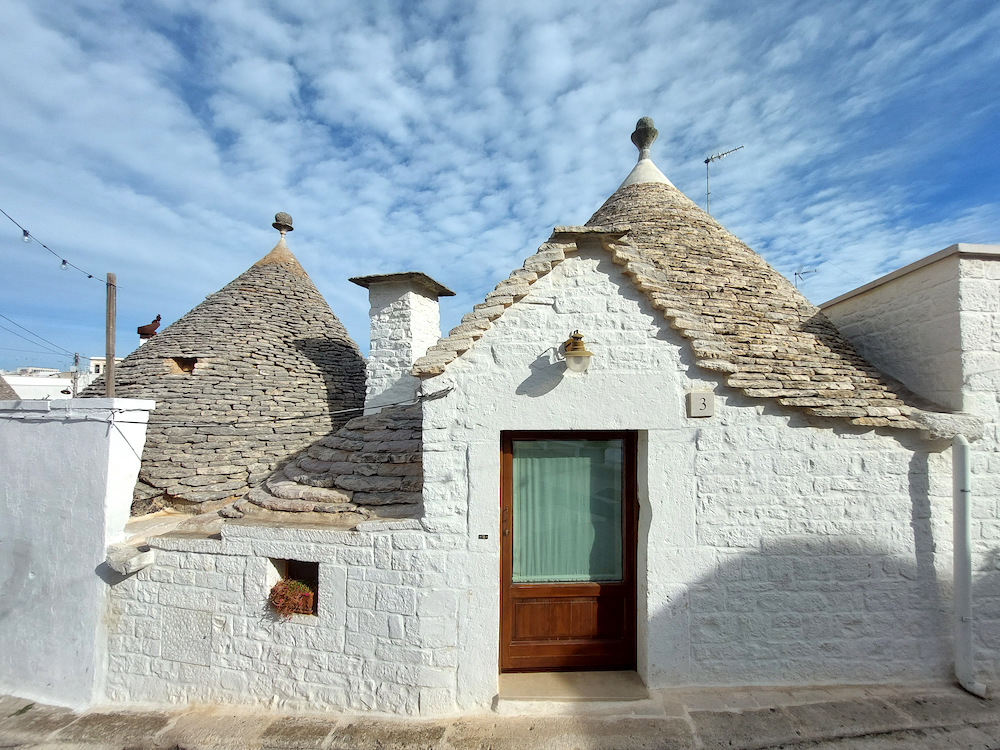 Thị trấn Alberobello là nơi nhiều ngôi nhà trulli nhất vùng Puglia. (Ảnh: Kevin Revolinski)