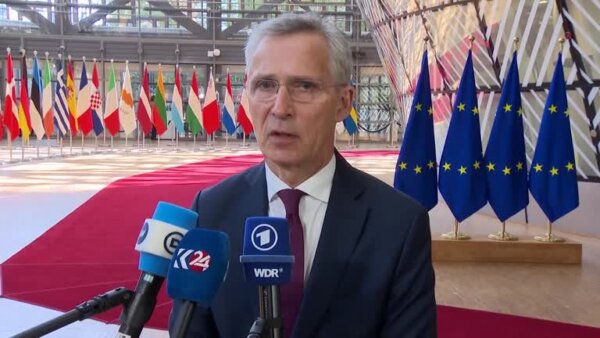 Người đứng đầu NATO Jens Stoltenberg trước cuộc họp của Hội đồng Đối ngoại Liên minh Âu Châu theo dạng thức giữa các Bộ trưởng Quốc phòng, tại Brussels, Bỉ, hôm 28/05/2024. (Ảnh: Reuters)