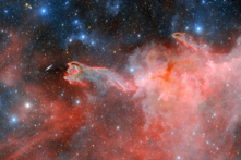 Phòng thí nghiệm nghiên cứu thiên văn hồng ngoại quang học quốc gia của Hoa Kỳ công bố một bức ảnh về đám mây hình Sao Chổi CG 4 được gọi là “Bàn tay của Chúa.” (Ảnh: CTIO/NOIRLab/DOE/NSF/AURA)