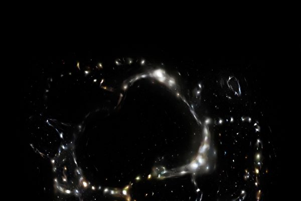 Một số nhà khoa học tin rằng Dải Ngân hà nằm ở trung tâm của một khoảng trống vũ trụ khổng lồ rộng khoảng 2 tỷ năm ánh sáng. (Ảnh: Pablo Carlos Budassi/CC By-SA 4.0)