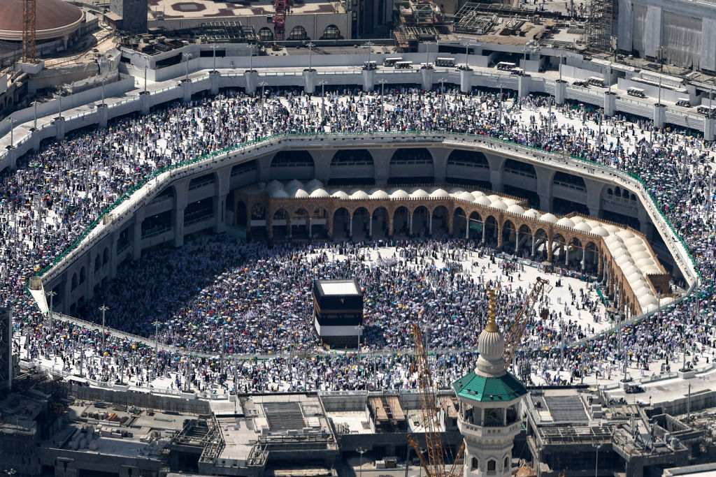 Hình ảnh từ trên cao của Đại Thánh Đường Mecca và khu vực trung tâm Mecca hôm 17/06/2024, nơi hành hương của người Hồi Giáo trong mùa Hajj hàng năm. (Ảnh: Fadel Senna/AFP qua Getty Images)