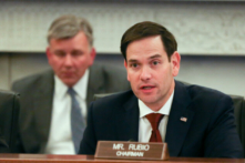 Thượng nghị sỹ Marco Rubio (Cộng Hòa-Florida), Chủ tịch Ủy ban Doanh nghiệp Nhỏ và Tinh thần Khởi nghiệp, lên tiếng tại phiên điều trần ở Hoa Thịnh Đốn vào ngày 27/02/2019. (Ảnh: Jennifer Zeng/The Epoch Times)