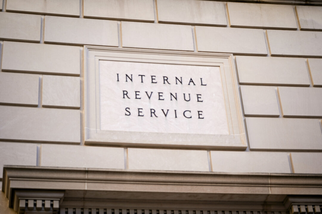 IRS từ chối các yêu cầu nhận Tín thuế Duy trì Nhân viên không hợp lệ thời kỳ đại dịch trị giá hàng tỷ USD