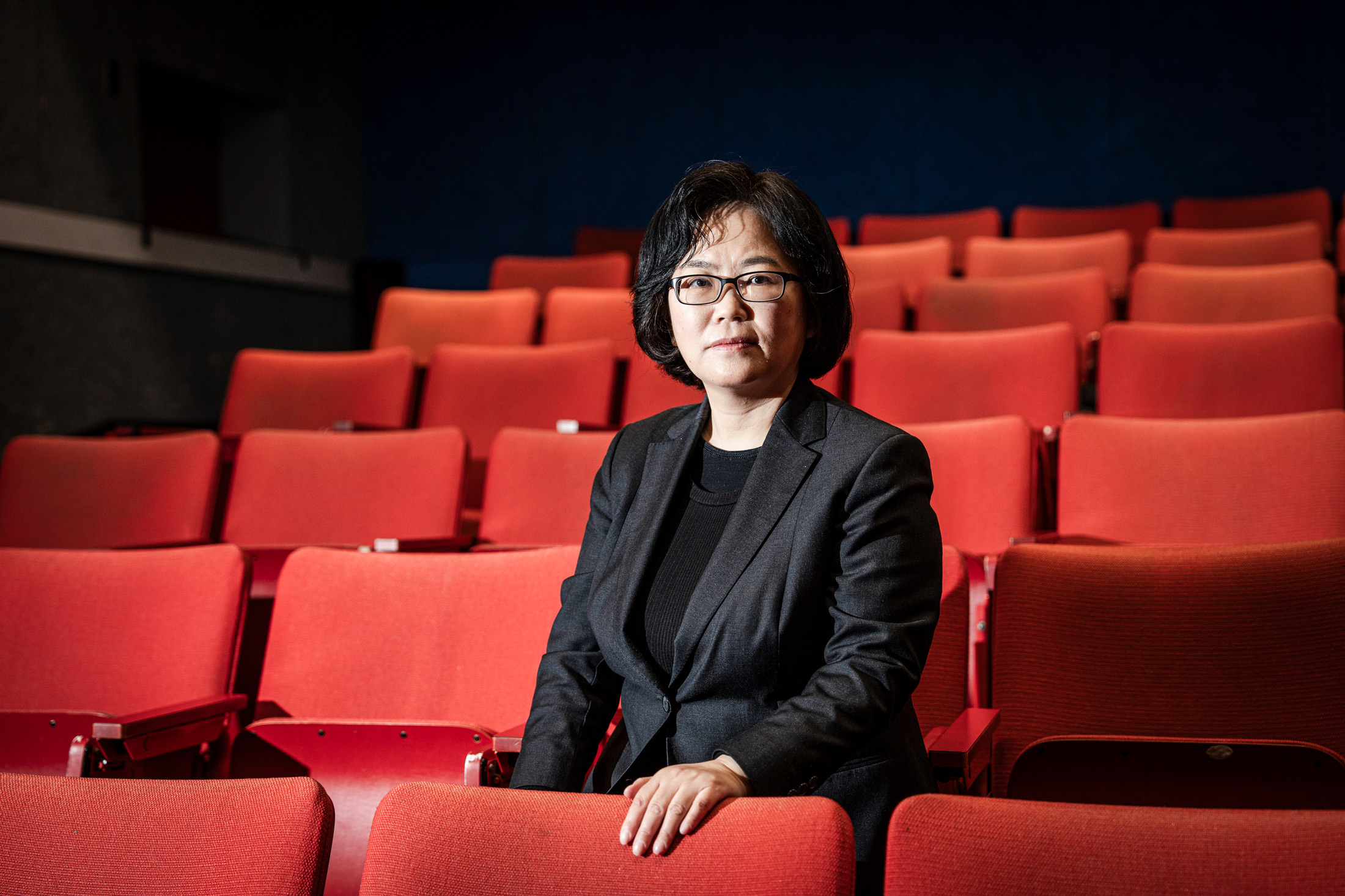 Bà Cindy Song, nhà sản xuất kiêm biên kịch của bộ phim tài liệu từng đạt giải thưởng “State Organs”, sau một buổi trình chiếu tại Đại học Harvard ở Boston, hôm 07/03/2024. (Ảnh: Samira Bouaou/The Epoch Times)