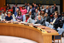 Các thành viên của Hội đồng Bảo an Liên Hiệp Quốc lắng nghe khi Đại diện của Hoa Kỳ tại Liên Hiệp Quốc, Đại sứ Linda Thomas-Greenfield, trình bày trong một cuộc họp về tình hình Trung Đông tại trụ sở Liên Hiệp Quốc ở New York, hôm 10/06/2024. (Ảnh: Michael M. Santiago/Getty Images)