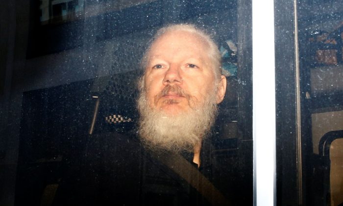 Người sáng lập Wikileaks Julian Assange đạt được một thỏa thuận nhận tội để tránh phải ngồi tù thêm