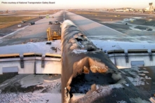 Hiện trường của chiếc phi cơ UPS bị phá hủy do cháy pin lithium ion ở Dubai vào ngày 05/09/2010. (Ảnh: Được đăng dưới sự cho phép của Ủy ban An toàn Giao thông Quốc gia)