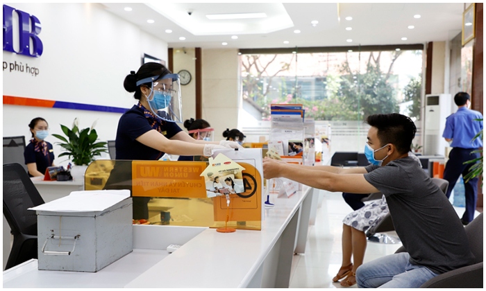 Việt Nam: Ngân hàng tiếp tục tăng lãi suất tiền gửi, cao nhất trên 6%/năm