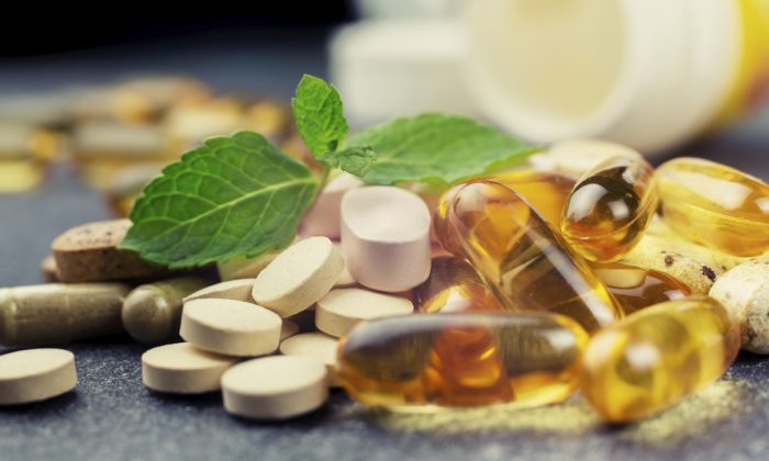 Nghiên cứu 27 năm: Mối liên quan giữa việc dùng vitamin tổng hợp hàng ngày và tăng nguy cơ tử vong