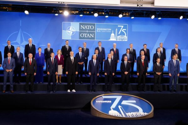 NATO thảo luận về kế hoạch thu hồi các cơ sở hạ tầng của Trung Quốc ở châu Âu nếu chiến tranh Ukraine lan rộng