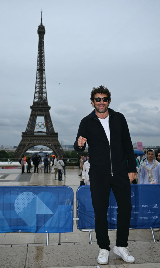 Diễn viên người Pháp Patrick Bruel đến Trocadero trước lễ khai mạc Thế vận hội Paris 2024 hôm 26/07/2024. (Ảnh: Christophe Petit Tesson/PA Images qua Getty Images)