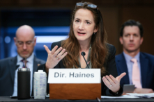 Giám đốc Tình báo Quốc gia Avril Haines điều trần trước Ủy ban Quân vụ Thượng viện ở Hoa Thịnh Đốn hôm 02/05/2024. (Ảnh: Win McNamee/Getty Images)