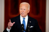 Tổng thống Joe Biden nói với giới truyền thông sau phán quyết của Tối cao Pháp viện Hoa Kỳ về quyền miễn trừ của tổng thống, tại Tòa Bạch Ốc ở Hoa Thịnh Đốn, hôm 01/07/2024. (Ảnh: Andrew Harnik/Getty Images)