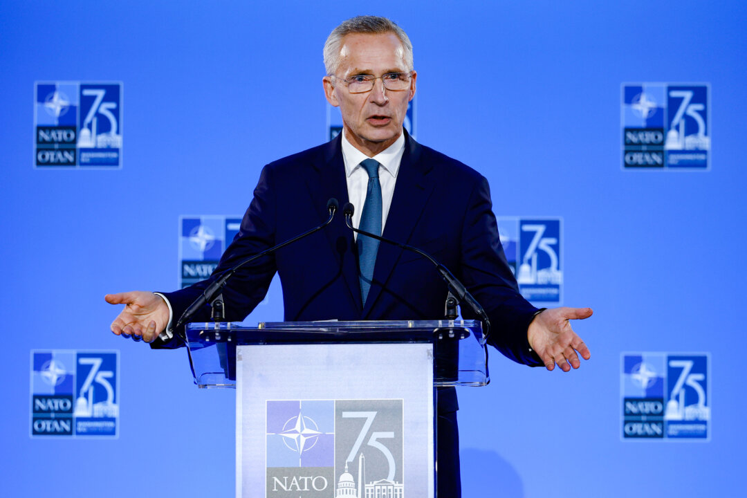 Các đồng minh NATO nói rằng Trung Quốc là ‘nhân tố chủ đạo’ trong cuộc chiến của Nga với Ukraine