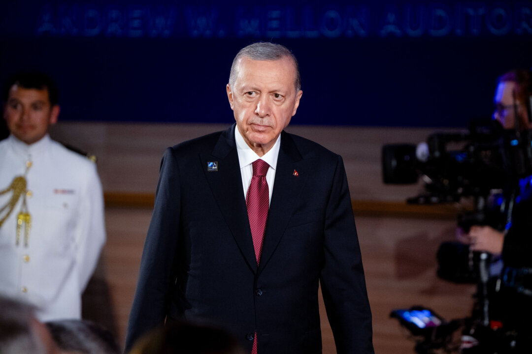 Tổng thống Thổ Nhĩ Kỳ nhắm đến tư cách thành viên chính thức trong khối khu vực do Moscow lãnh đạo