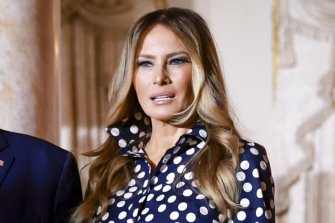 Cựu Đệ nhất phu nhân Melania Trump tại tư dinh Mar-a-Lago ở Palm Beach, Florida, vào ngày 15/11/2022. (Ảnh: Joe Raedle/Getty Images)