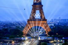Tháp Eiffel trong lễ khai mạc Thế vận hội Olympic Paris 2024 tại Paris, hôm 26/07/2024. (Ảnh: Cheng Min-Pool/Getty Images)